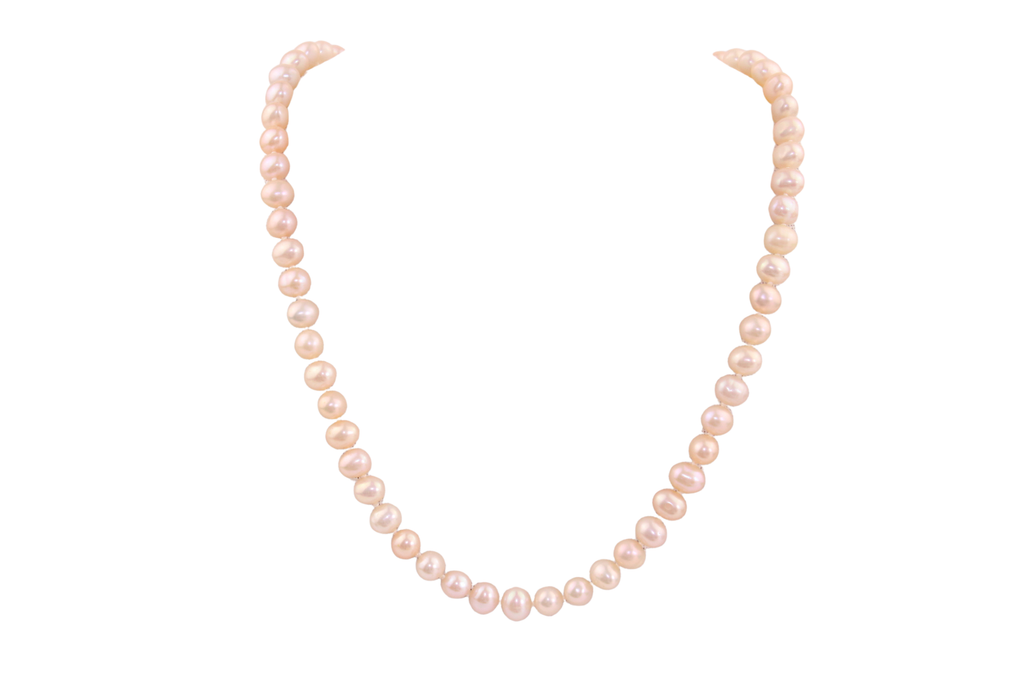 Freshwater pearl necklace, rose