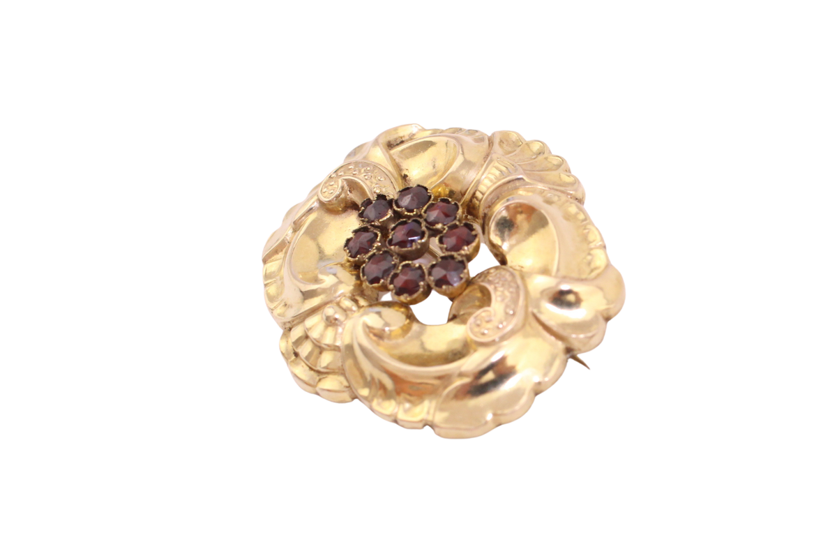 Schaumgold Brosche