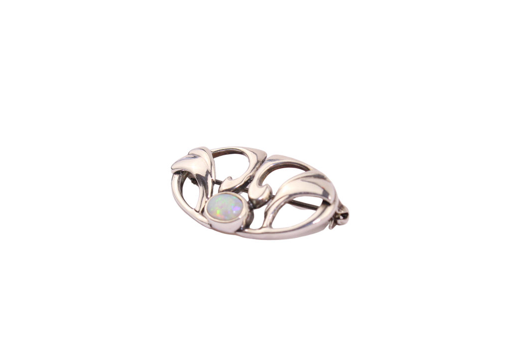 Opal Brosche
