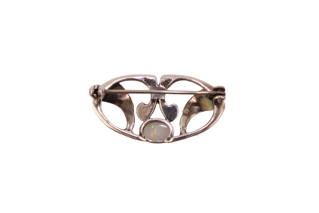 Opal Brosche