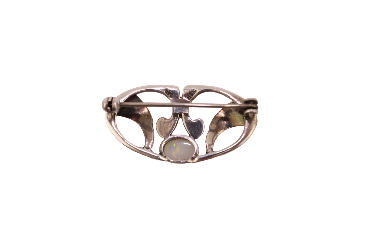 Opal Brosche
