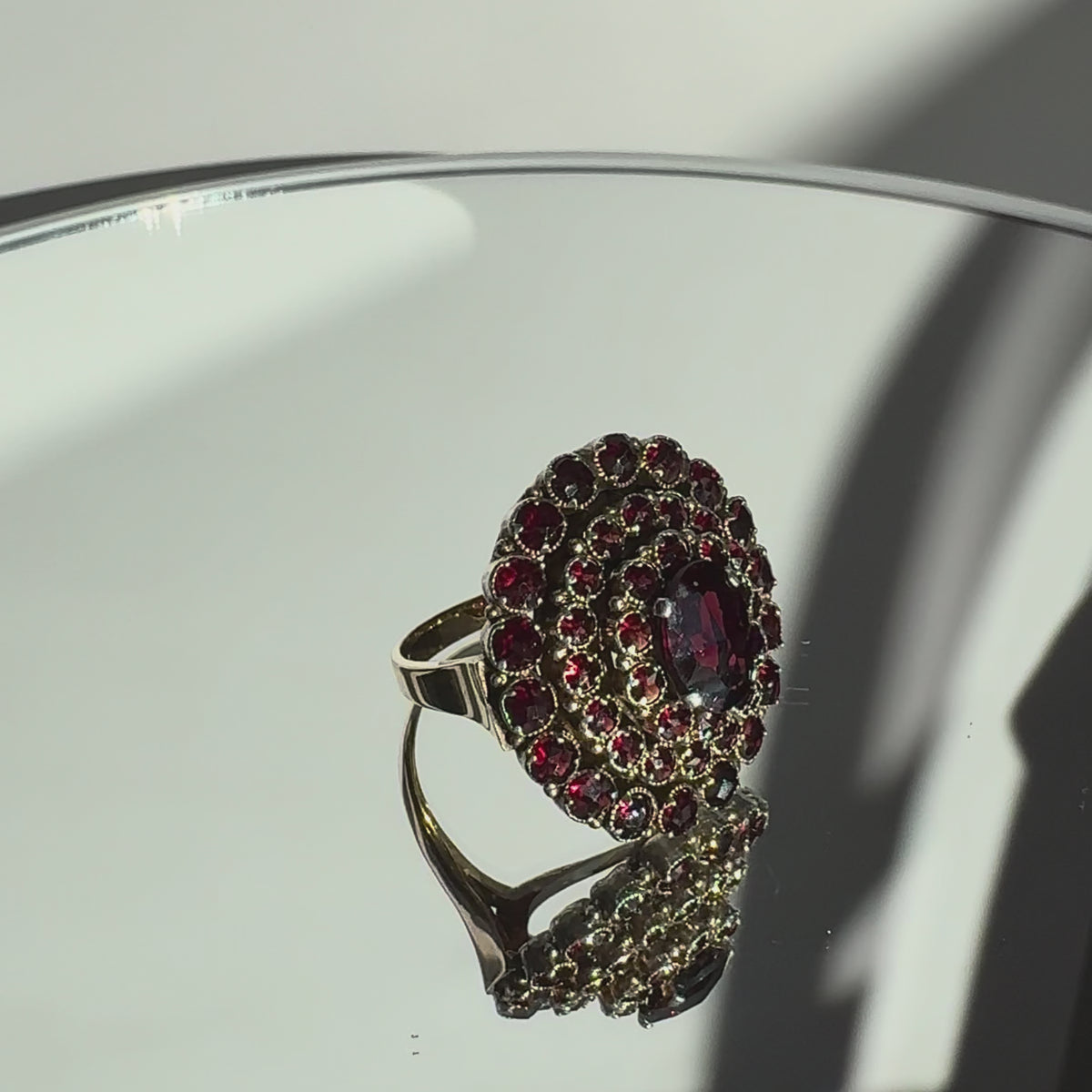 Böhmischer Granat Ring